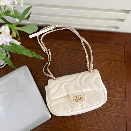 Elegant Cream Quilted Shoulder Bag With Golden..