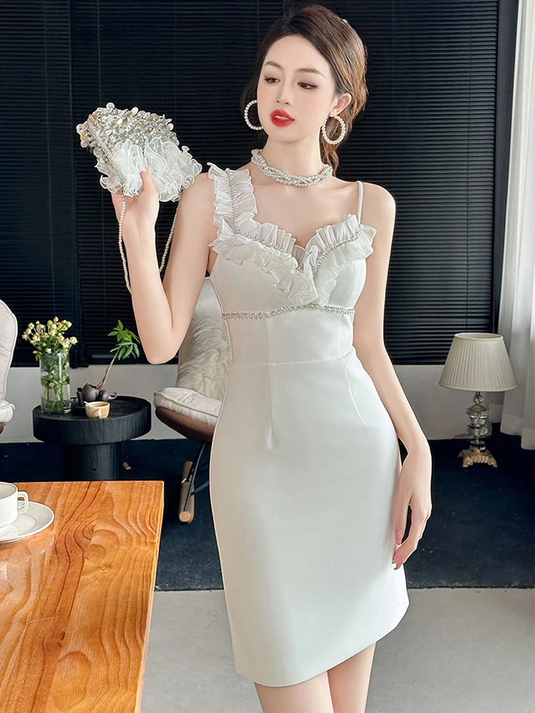 Lace Ruffled Sleeveless White Dress With Accessories