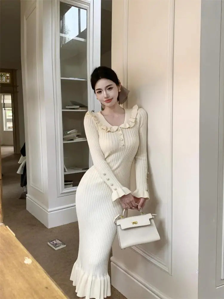 French Vintage Black Patchwork Long Sleeve Knitted Dress Autumn Winter Women White Slim Elegant Ruffle Edge Dress 2024 Trend