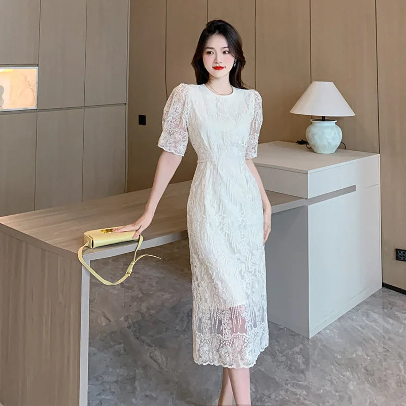 Vintage Lace Midi Dress With Puff Sleeves