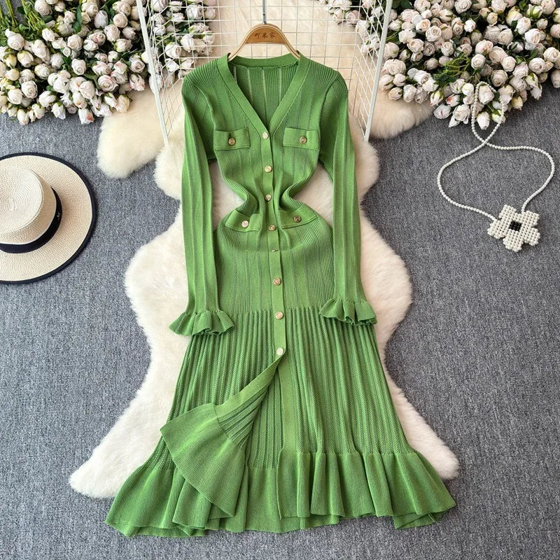 Green Long-Sleeve Ribbed Knit Dress with Buttons
