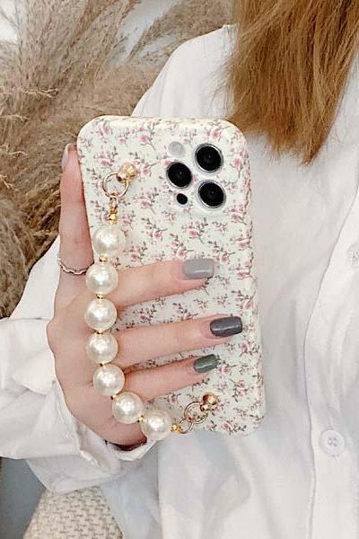 Little Flower Pearl Hand Chain Silicone Phone Case 