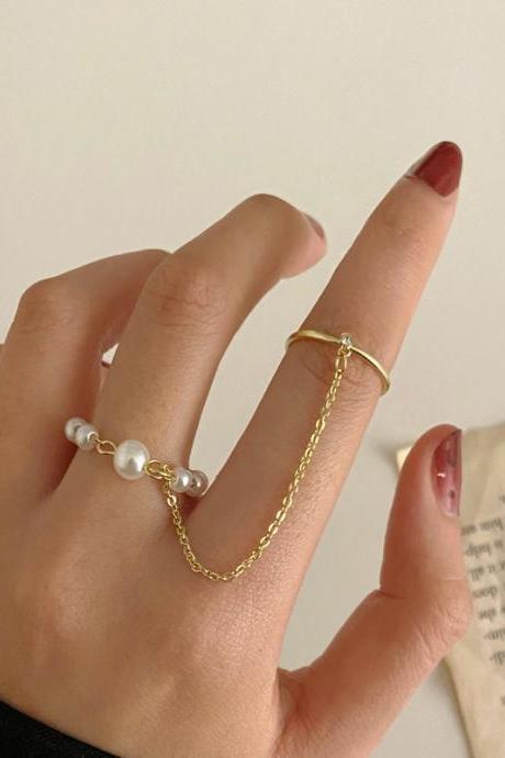 Simple Pearl Ring 